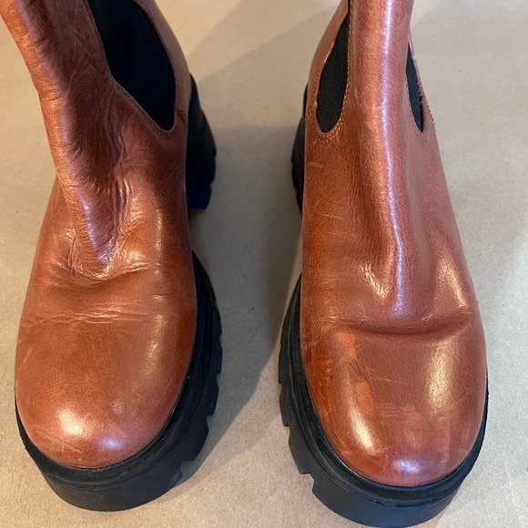 Gianni Bini Down-Town Brown Genuine Leather Chlesea Sole Platform Boots US 10 M - Picture 3 of 12